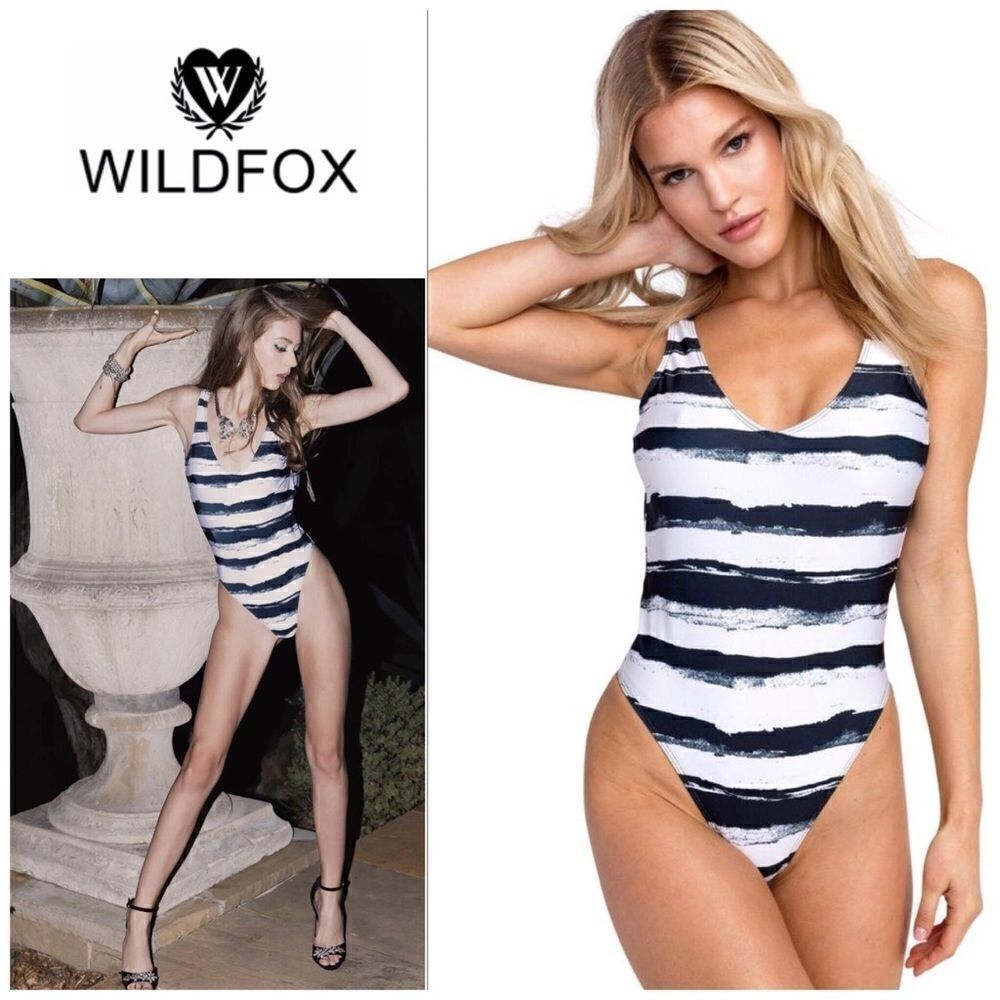 WILDFOX 🌺Host Pick🌺 stripe ‘80s swimsuit